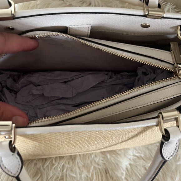 BNWT Kate spade Straw Medium with wallet color block included - Picture 5 of 14